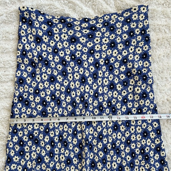 Vtg 90s Tessuto Floral Maxi Skirt in Blue and Cream - Picture 4 of 7